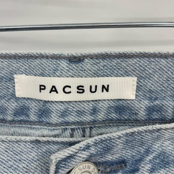 PacSun 32x27 pleated jeans light wash - Picture 4 of 11
